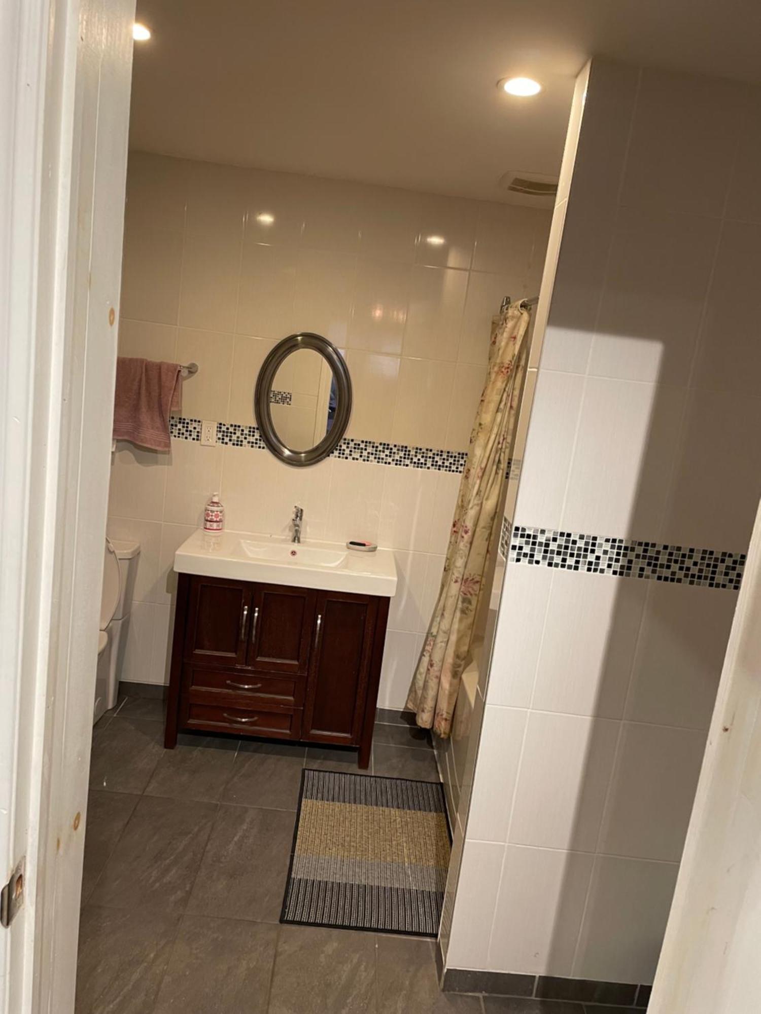 Self Service Small Breakfast, 2 Double Beds Private Room Montreal Bagian luar foto