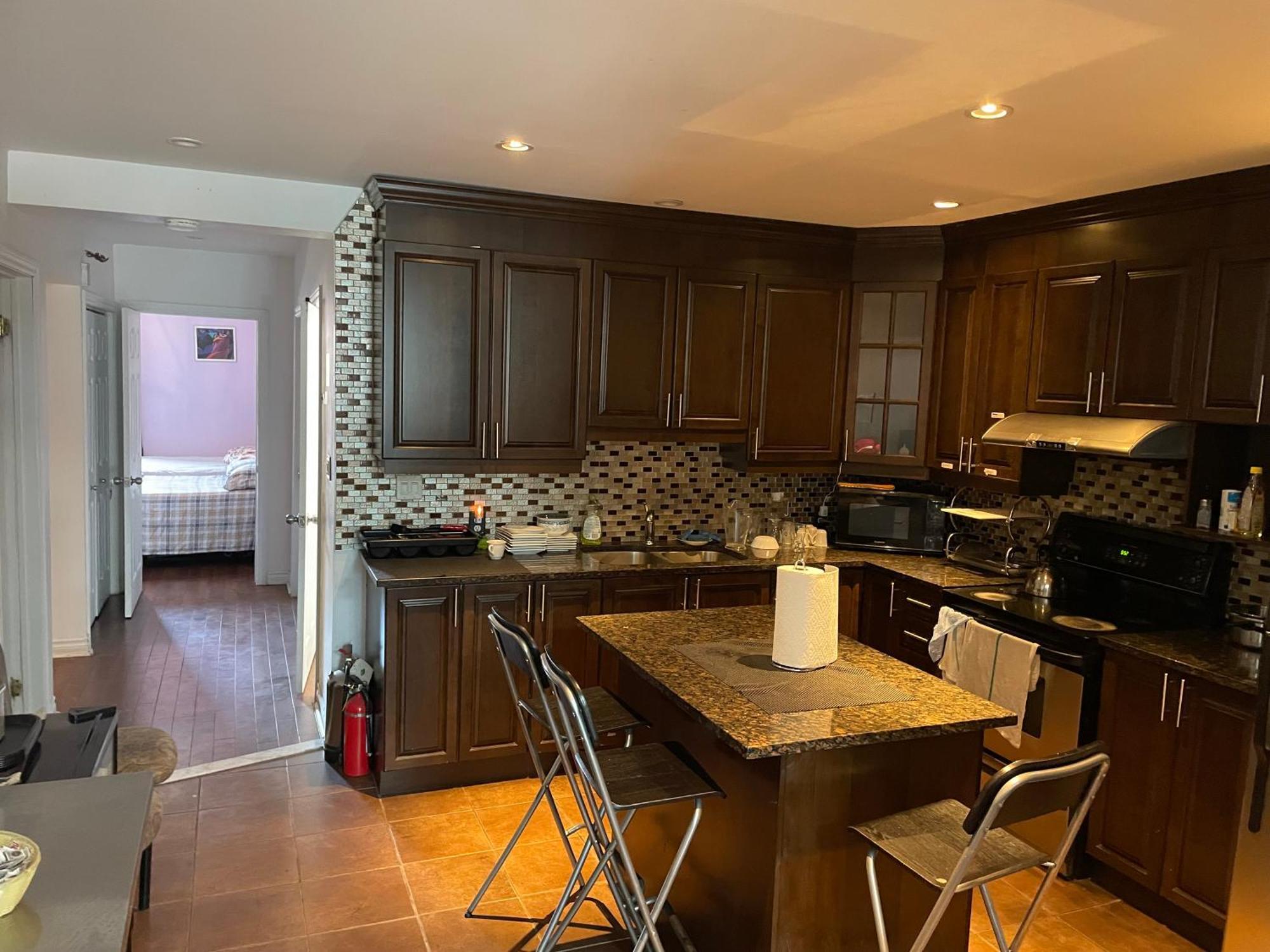 Self Service Small Breakfast, 2 Double Beds Private Room Montreal Bagian luar foto